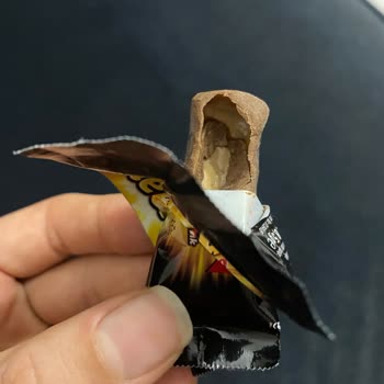 Ülker Metro Çikolata Bozuk Çıktı