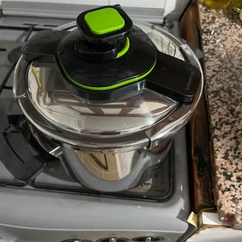 Korkmaz Tessa Düdüklü Tencere Patlayacak Gibi Ses Çıkarıyor