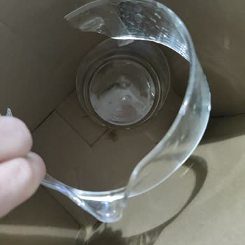 Homend Çaycının Cam Demliği Çatladı