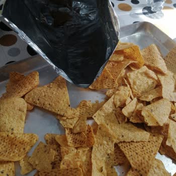 Doritos Dippas Cipsinin İçinden Çıkmayan Baharat Sosu