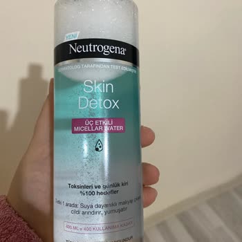 Neutrogena Makyaj Temizle Suyu Makyaj Çıkarmıyor