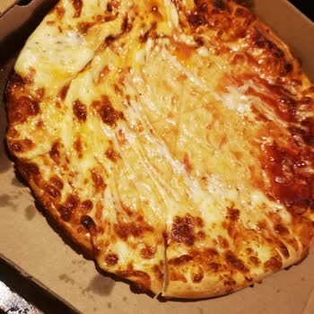 Pizza Hut Pizzalar Bozuk Geldi
