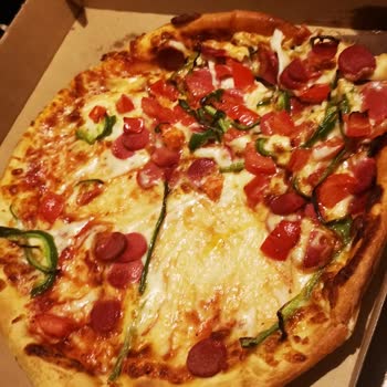 Pizza Hut Pizzalar Bozuk Geldi