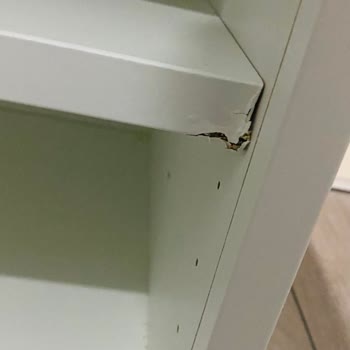 IKEA TV Sehpası Kırık