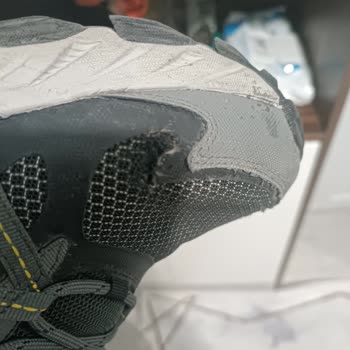 Skechers Max Protect Aşındı