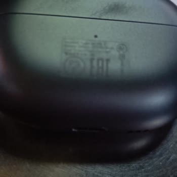 Huawei Kulaklık Kutusu Boya Silinmesi