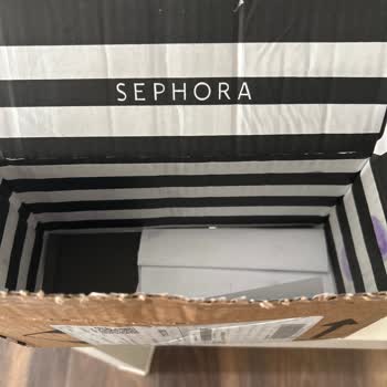Sephora'dan Parfüm Kırık Geldi