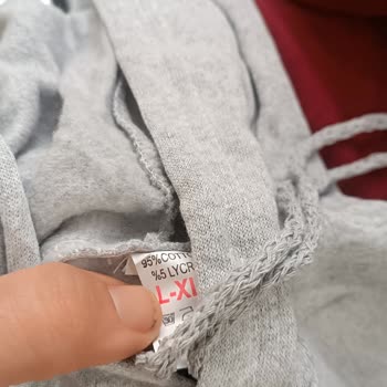 Active Tekstil XXL Beden İstenildiği Halde L Beden Yollanıyor Şeffaf Kargo Değil