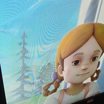 Kusurlu Ekranı Çizik Fobem TV