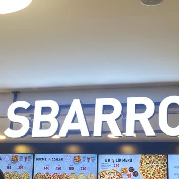 Sbarro Dürüst Ve Temiz Personeller Yetiştiremiyor Yazık