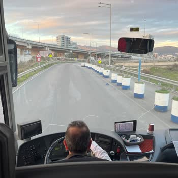 İstanbul Kalesi Seyahat Geciken Servis Ve İlgisiz Tavırlar