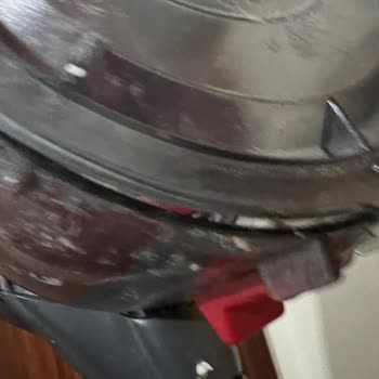 Hoover Müşteri Temsilcisi Müşterisini Mağdur Ediyor