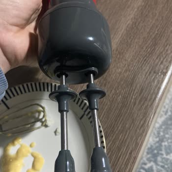 Arzum AR1062 Çırpma Telinin 2. Kez Kırılması