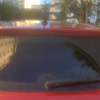 Hyundai İ20 Marka Aracımın Arka Cam Patlaması.