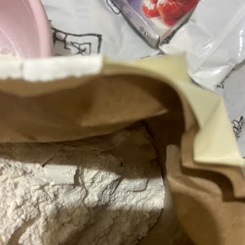 Tarım Kredi Kooperatif Market Tarım Kredinin İçinden Çıkan Böcekler