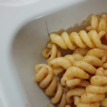 Erünal Sosyal Bilimler Lisesi Sosyal Bilimler Lisesi Yurt Yemeklerindeki Hijyen Sorunları