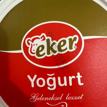 Eker Yoğurt İçerisinden Saç Çıktı.