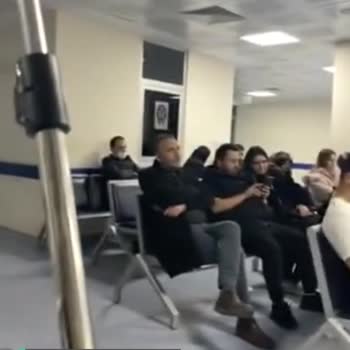 Uludağ Üniversitesi Tıp Fakültesi Hastanesi Acilde 1 Saat Bekletip Kontrol Edilmeden İlaç Yazıldı