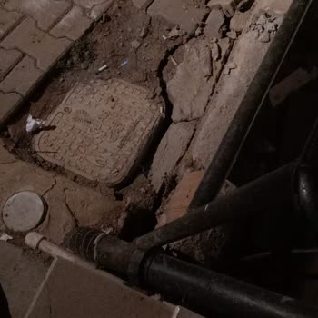 İBB - İstanbul Mecidiyeköy Mahallesi İnşaatı'nın Çevreye Verdiği Hasar Ve Rahatsızlık