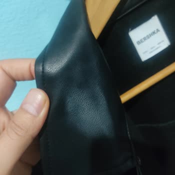 Bershka Kalitesiz Ürün Satıyor