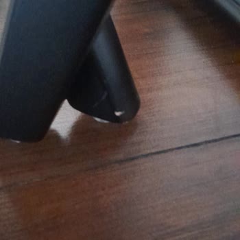 Kelebek Mobilya Sandalye Boyalarının Atması