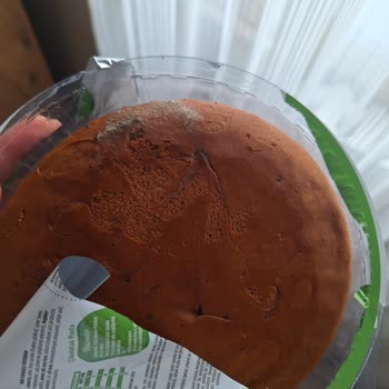 UNO Pasta Taban Paketli Halde Küflenmiş SKT Geçmemiş Olmasına Rağmen!