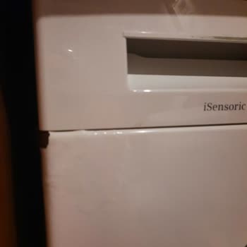 Siemens Çamaşır Makinesi Deterjan Haznesi Alt Kısmında Kabarma