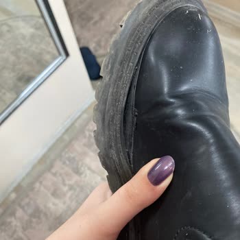 Stradivarius Botlarım Açıldı. Su Alıyor. Şikayetçiyim