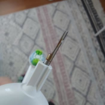 Oral-B Diş Fırçası 3 Haftada Paslandı Ve Çalışmamaya Başladı