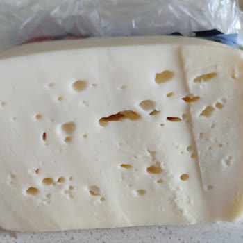 Cebel Tadı Dokusu Farklı Tost Peyniri