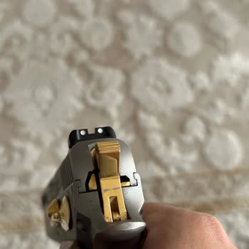 Sarsılmaz Silah Sarsılmaz P8S Altın Parçacık&İşlemeli Modeli