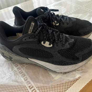 Under Armour Under Armor Malının Arkasında Durmuyor.