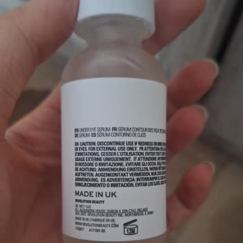 Watsons'tan Aldığım Göz Serumu Göz Çevremi Yaktı
