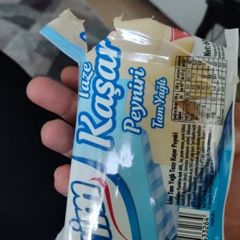 İçim Taze Kaşar İçinden Yabancı Madde Çıkması