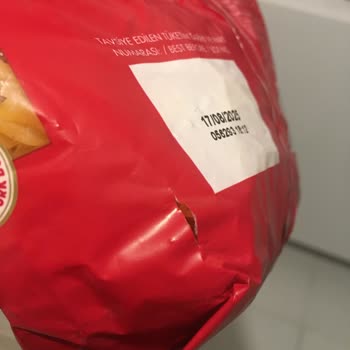 Filiz Makarna İçinden Böcek Çıkan Makarna