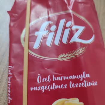 Filiz Makarna İçindeki Küçük Siyah Parçalar