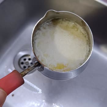 Sütaş Bozuk Çıkan Süt