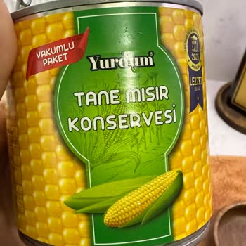 BİM Market Konserve Mısır İçinde Böcek