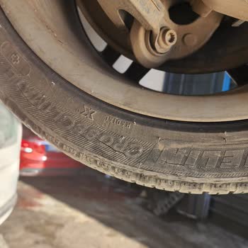 Michelin Cross Climate+2 Yıl Dolmadan 4 Lastikte İç Yanaklarda Yarılma