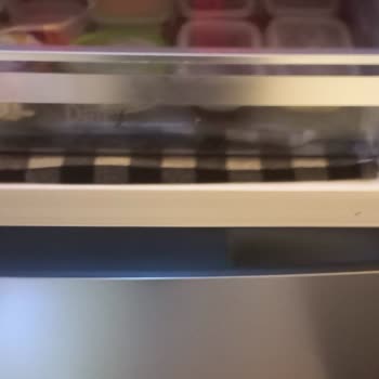 Su Akıtan Arçelik Buzdolabı