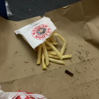 Saloon Burger'den Kötü Hizmet.