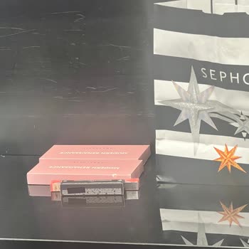 Sephora Vadi Mağazası İndirimli Etiketli Ürünleri İndirimsiz Satıyor