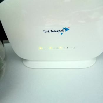 Türk Telekom İnternet Hizmetinde Yaşanan Kesintiler Ve Müşteri Mağduriyeti