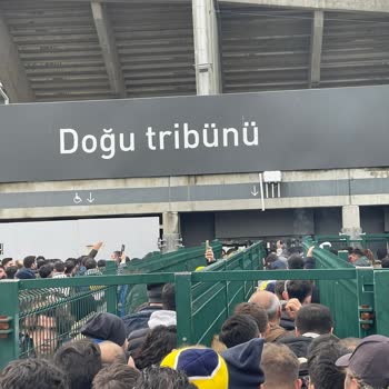 Fenerbahçe Spor Kulübü Yıl Olmuş 2024 Atatürk Olimpiyat Stadında Maça Giremiyoruz