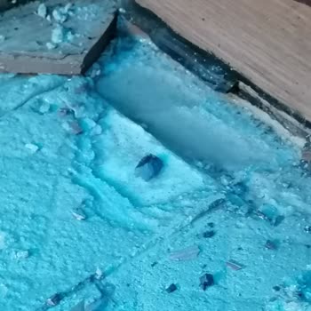 Çatı Akması İşi İçin Parayı Aldı, İşi Yarım Bırakıp Gitti