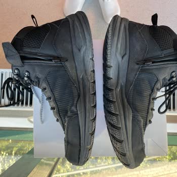 Skechers Üzdü. Bu Kadar Kısa Zamanda Dağılmamalıydı