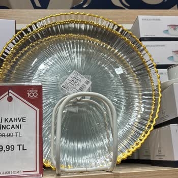 English Home Etiket Hatası Hakkında