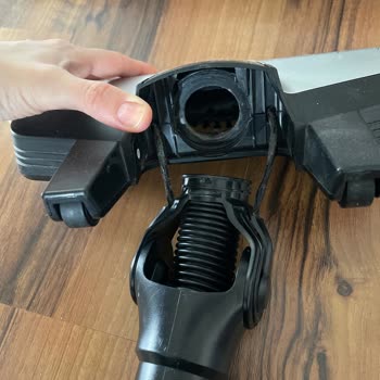 Bosch Şarjlı Süpürge Başlığı Kırıldı