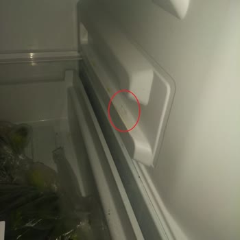 Arçelik 260364 MB Kalitesiz Buzdolabı