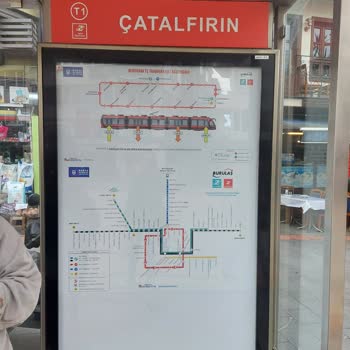 BURULAŞ Otobüsleri Durakta Durmadan Gidiyor